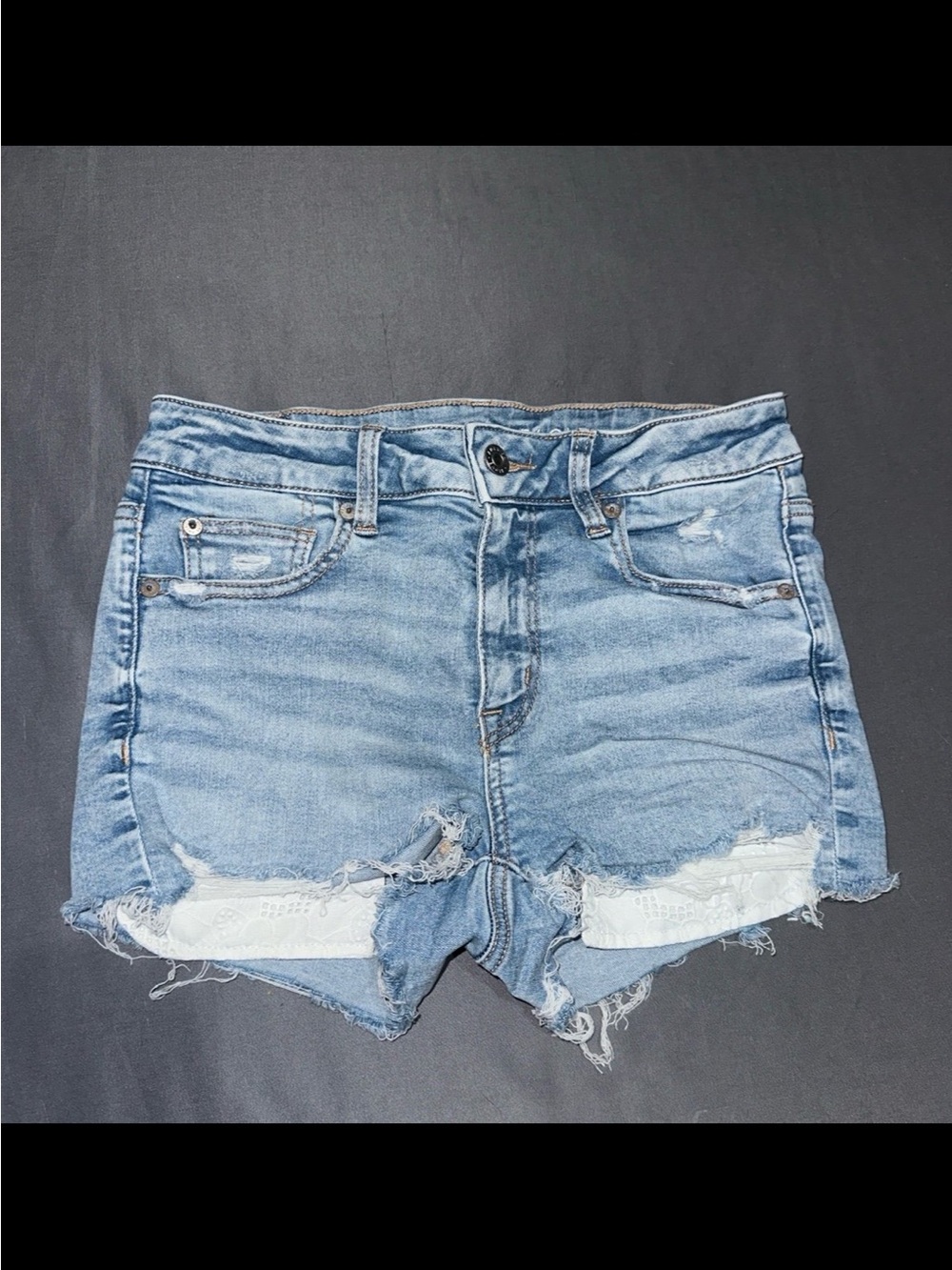 American Eagle Women's Light Blue Jean Shorts Size 4 Distressed / Ripped